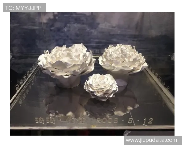 足球场上的英语天才:一位明星球员的成长与梦想之旅 足球场上的英语天才:一位明星球员的成长与梦想之旅