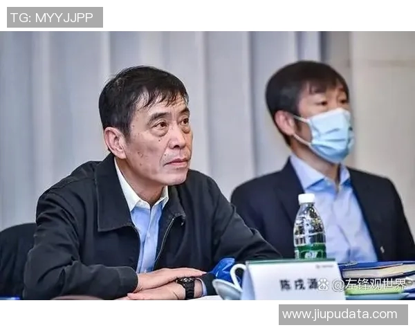 左锋位置足球明星的名字及其成就盘点与分析 左锋位置足球明星的名字及其成就盘点与分析