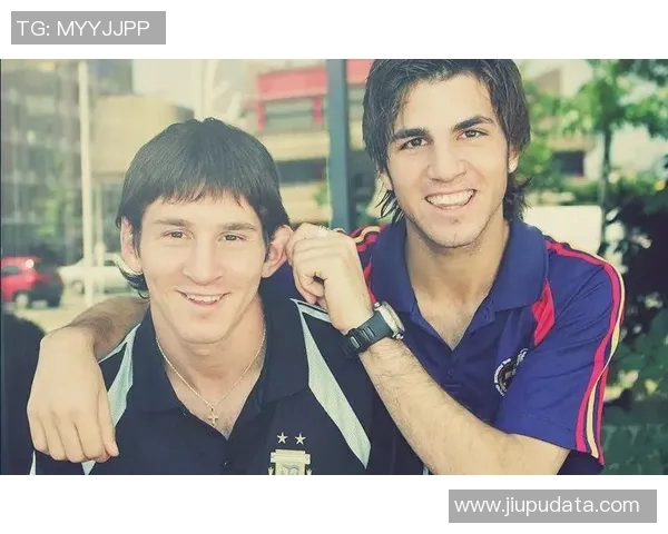 足球明星的精彩歌词汇总与解读带你领略音乐与足球的完美结合 足球明星的精彩歌词汇总与解读带你领略音乐与足球的完美结合