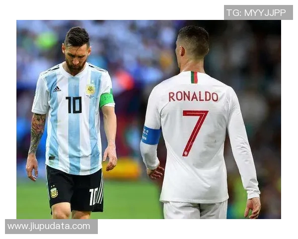 上斗鱼踢足球的明星究竟是谁他在直播中展现了怎样的球技和魅力