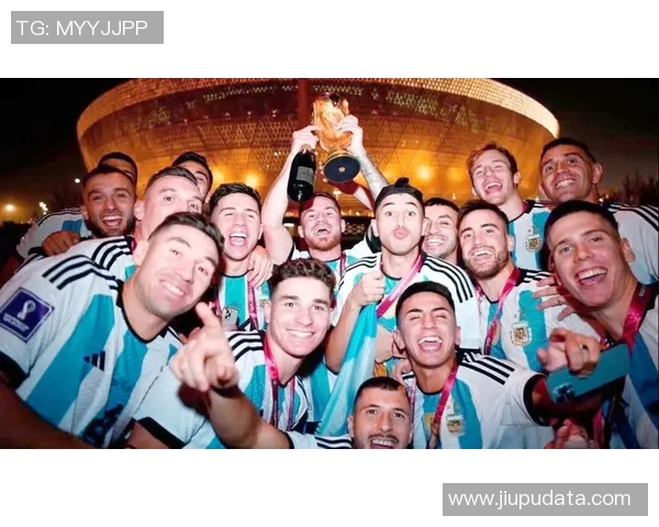 扮演足球明星的演员有哪些他们的精彩表现与真实故事分享